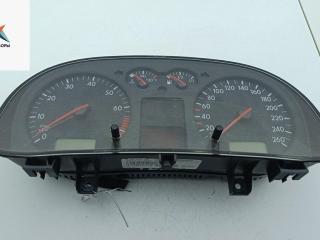 приборная панель Volkswagen Golf 4 поколение 1999, 1.6 л., бензин, МКПП, синий, универсал, 1J0920822A