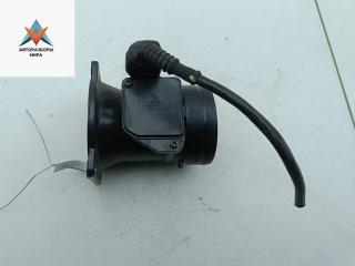 Расходомер (измеритель потока воздуха) Volkswagen Passat B5 [рестайлинг] 2002, 1.6 л., бензин, МКПП, серый, седан, LMM7120112