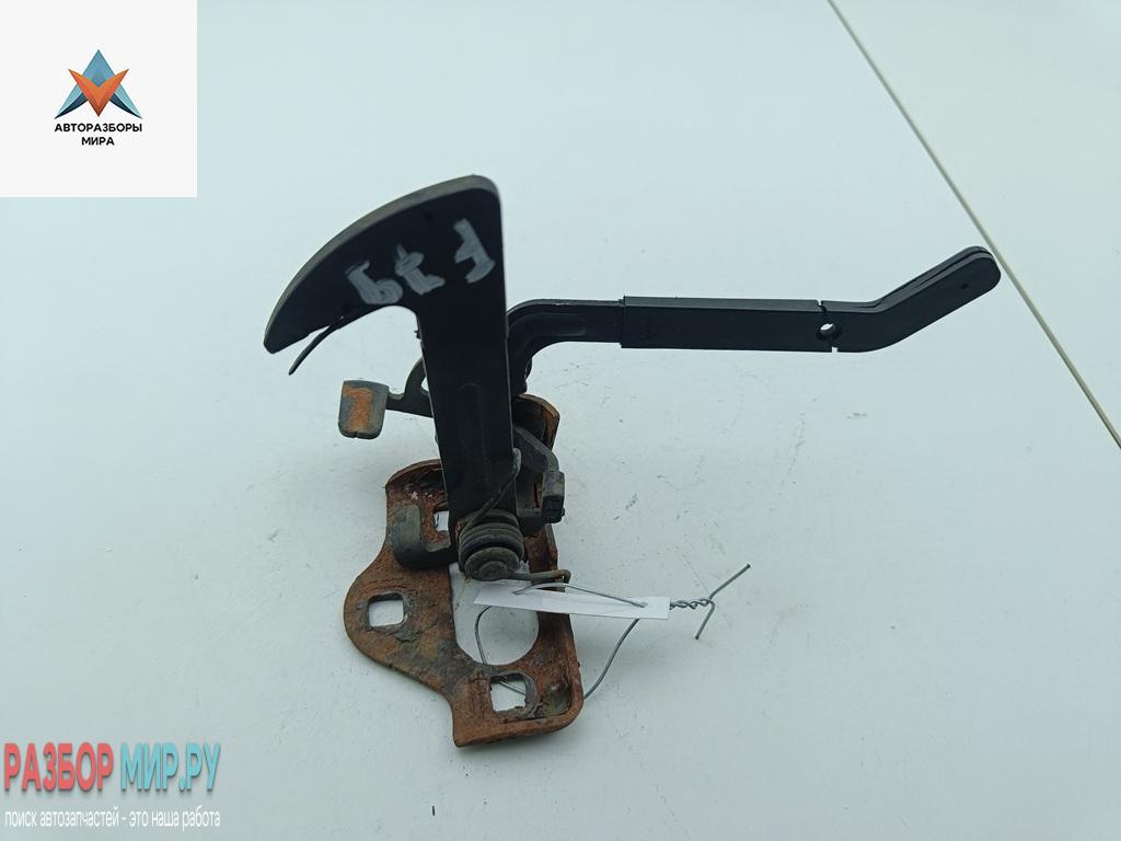 ручка открывания капота Skoda Octavia mk2 (A5 1Z) 2007, 2.0 л., дизель, МКПП, серый, универсал - фото №1