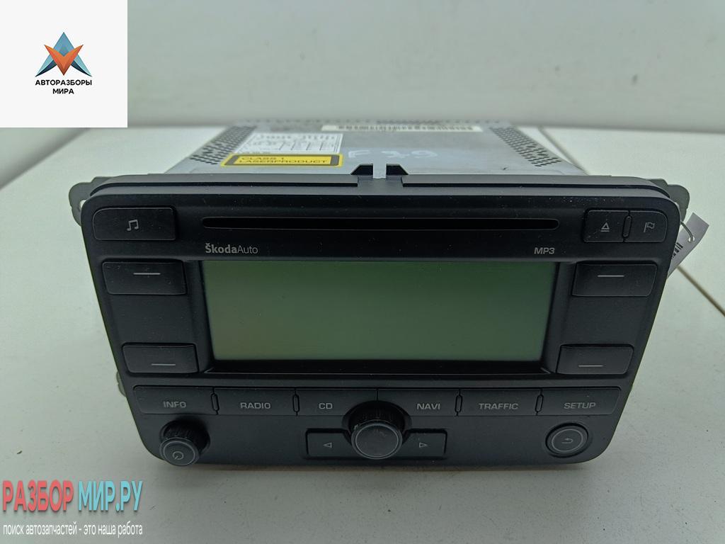 магнитола Skoda Octavia mk2 (A5 1Z) 2007, 2.0 л., дизель, МКПП, серый, универсал, 1Z0035191A - фото №1