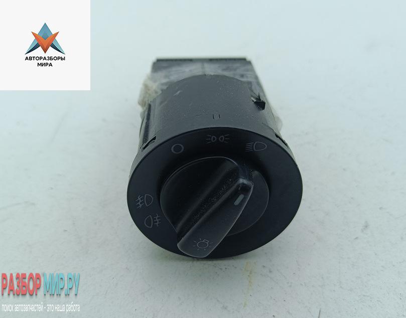 переключатель света Volkswagen Golf 4 поколение 1999, 1.6 л., бензин, МКПП, серый, универсал, 1C0941531A - фото №1