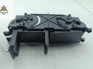 подстаканник Audi A4 B5 1996, 1.8 л., бензин, МКПП, синий, седан, 8D0862533