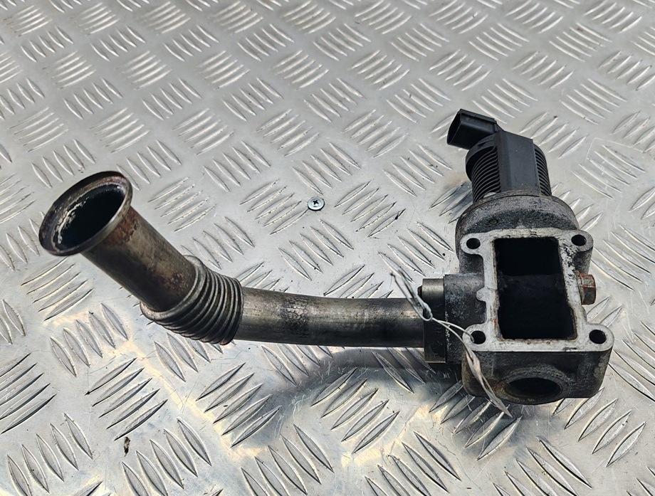 клапан EGR Opel Zafira 2 поколение (B) 2007, 1.9 л., дизель, МКПП, чёрный, минивэн, 50024005 - фото №1