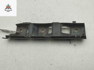 кронштейн переднего бампера Volkswagen Passat B6 2005, 2.0 л., дизель, МКПП, серый, универсал, 3C0807183