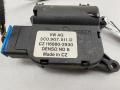 моторчик заслонки печки Volkswagen Passat B6 2006, 2.0 л., бензин, МКПП, серый, седан, 3C0907511D - фото №2