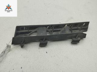 кронштейн переднего бампера Volkswagen Passat B6 2006, 2.0 л., бензин, МКПП, синий, универсал, 3C0807183