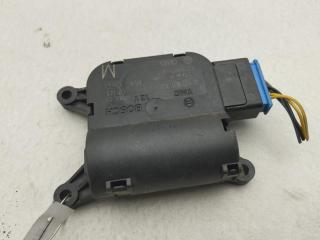 моторчик заслонки печки Volkswagen Passat B6 2006, 2.0 л., бензин, МКПП, серый, седан, 0132801362