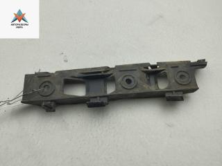 кронштейн переднего бампера Volkswagen Passat B6 2005, 2.0 л., дизель, МКПП, серый, универсал, 3C0807184