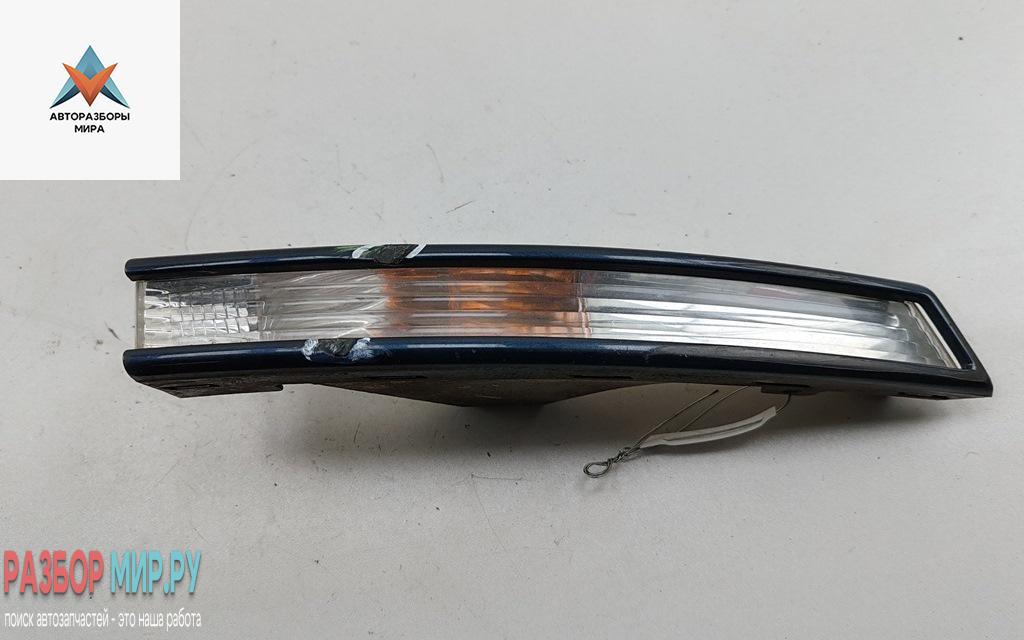 Поворотник (указатель поворота) правый Volkswagen Passat B6 2006, 2.0 л., бензин, МКПП, синий, универсал, 3C0953042H - фото №1