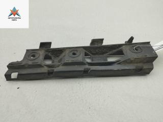 кронштейн переднего бампера Volkswagen Passat B6 2006, 1.6 л., бензин, АКПП, чёрный, универсал, 3C0807184