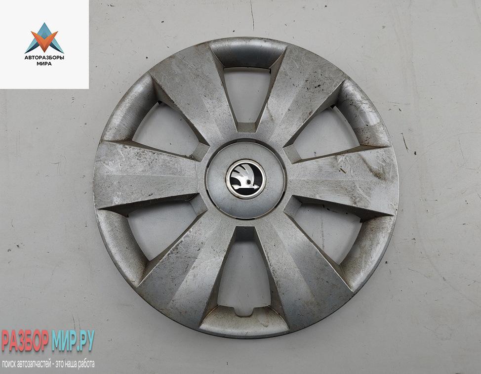 колпак колесный Skoda Fabia mk3 (NJ) 2015, 1.2 л., бензин, МКПП, белый, универсал, 6V0601147C - фото №1