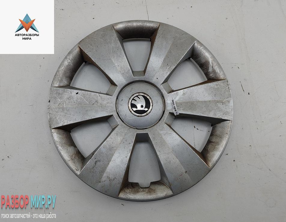 колпак колесный Skoda Fabia mk3 (NJ) 2015, 1.2 л., бензин, МКПП, белый, универсал, 6V0601147C - фото №1