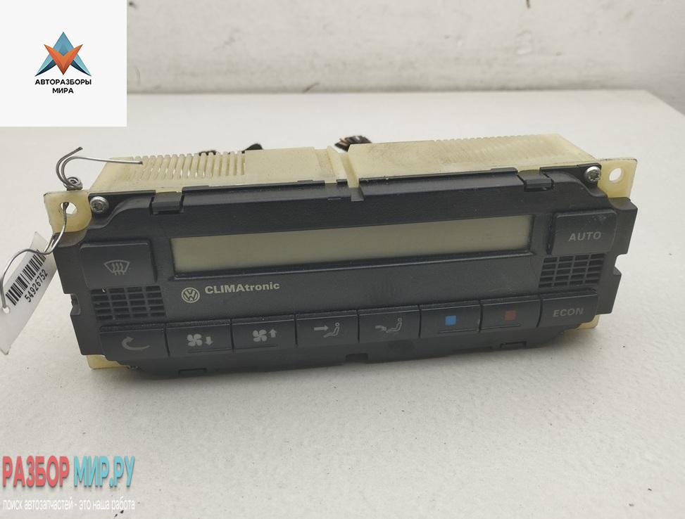 блок управления печки / климат-контроля Volkswagen Passat B5 1998, 1.8 л., бензин, МКПП, серый, седан, 3B1907044A - фото №1