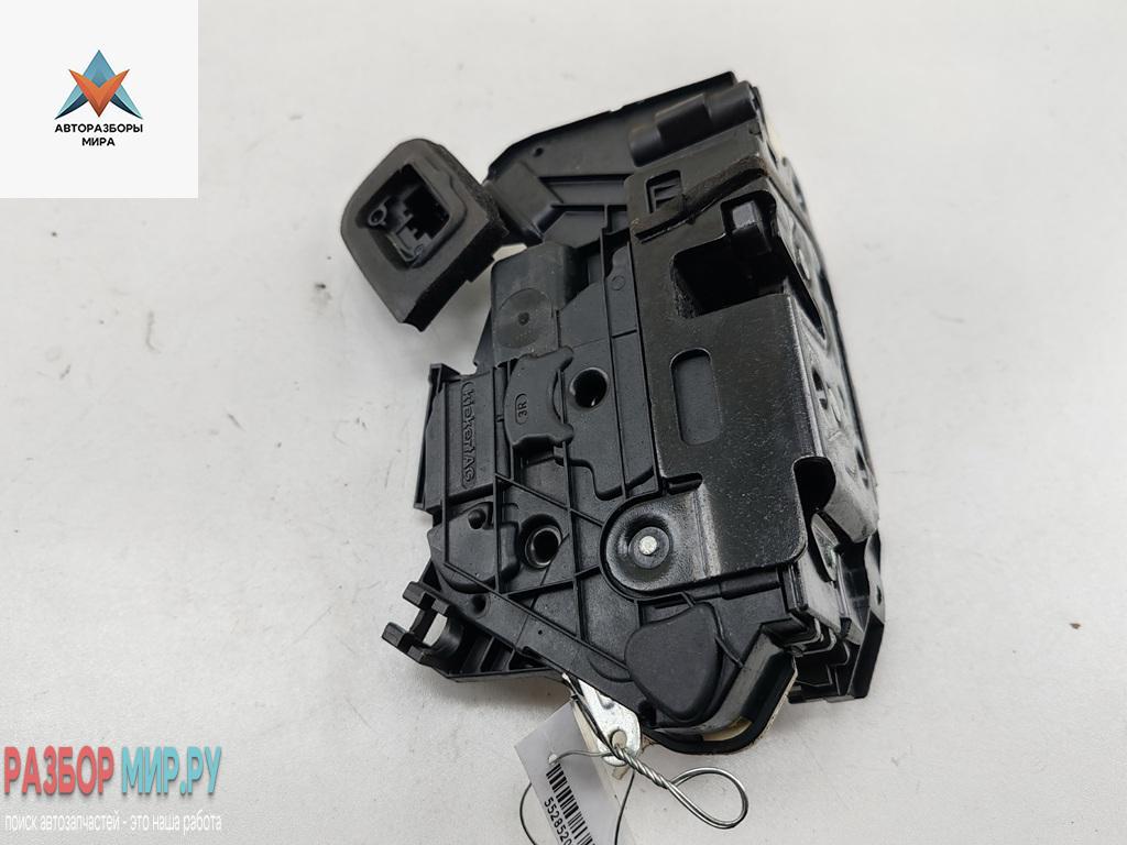замок двери передней правой Skoda Yeti 1 поколение 2010, 2.0 л., дизель, МКПП, коричневый, внедорожник 5 дв., 5K1837016B - фото №1