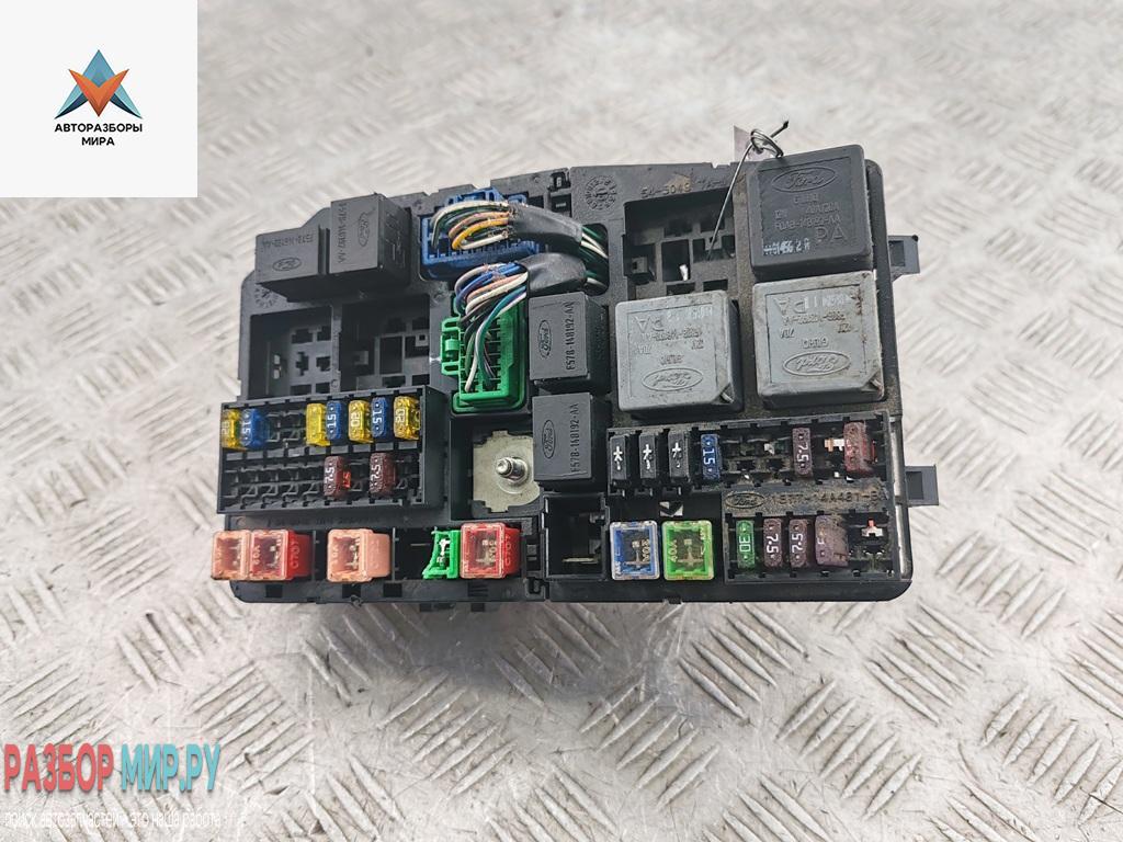 блок предохранителей Ford Mondeo 3 поколение 2002, 1.8 л., бензин, МКПП, зелёный, хетчбэк 5 дв., 1S7T14A481AA - фото №1