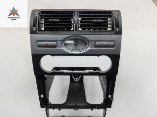 рамка под магнитолу Ford Mondeo 3 поколение [рестайлинг] 2003, 1.8 л., бензин, МКПП, серый, универсал, 4S7118522A