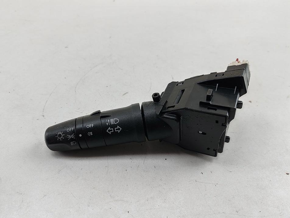 переключатель поворотов Nissan Primera P12 2002, 2.2 л., дизель, МКПП, серый, универсал, 25540AV60