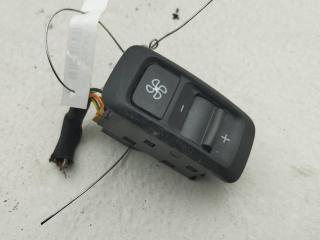 кнопка (выключатель) Volkswagen Passat B7 2013, 2.0 л., дизель, АКПП, серый, универсал