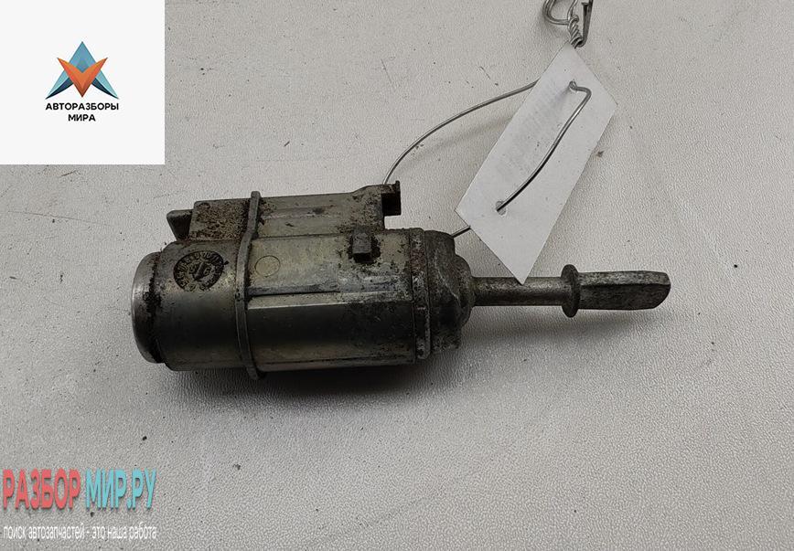 личинка дверного замка Audi A6 4B/C5 1998, 1.8 л., Ti, бензин, МКПП, чёрный, универсал, 4B1837063 - фото №1