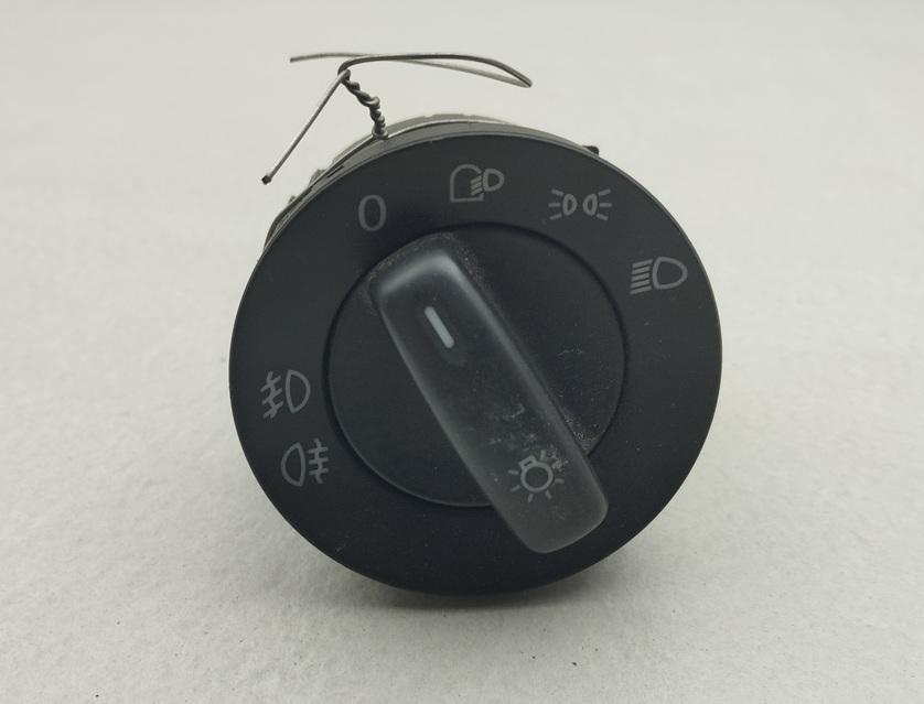 переключатель света Volkswagen Passat B6 2005, 2.0 л., дизель, МКПП, серый, универсал, 1K0941431A
