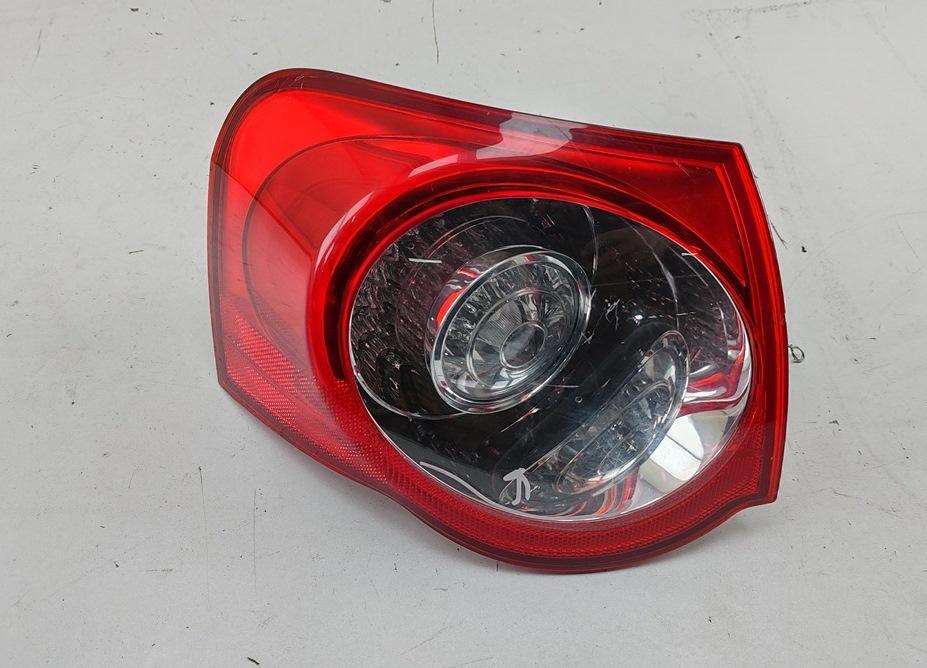 фонарь задний левый Volkswagen Passat B6 2005, 2.0 л., дизель, МКПП, серый, универсал, 3C9945095