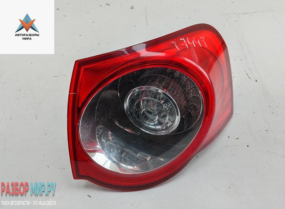 фонарь задний правый Volkswagen Passat B6 2005, 2.0 л., дизель, МКПП, серый, универсал, 3C9945096N - фото №1