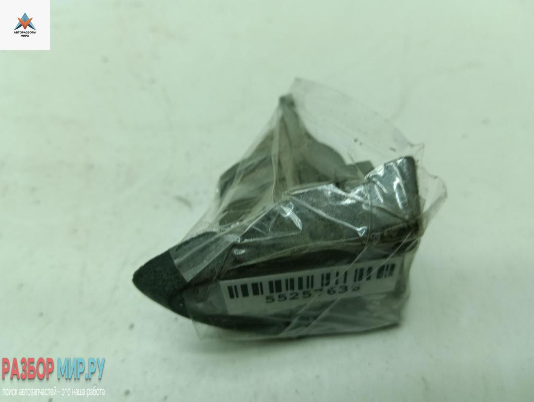 Колпачок (заглушка) ручки двери Volkswagen Passat B6 2006, 2.0 л., дизель, МКПП, чёрный, универсал - фото №1