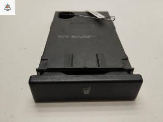 подстаканник SEAT Alhambra 1 поколение [рестайлинг] 2001, 1.9 л., дизель, МКПП, красный, минивэн, 7M3862534C