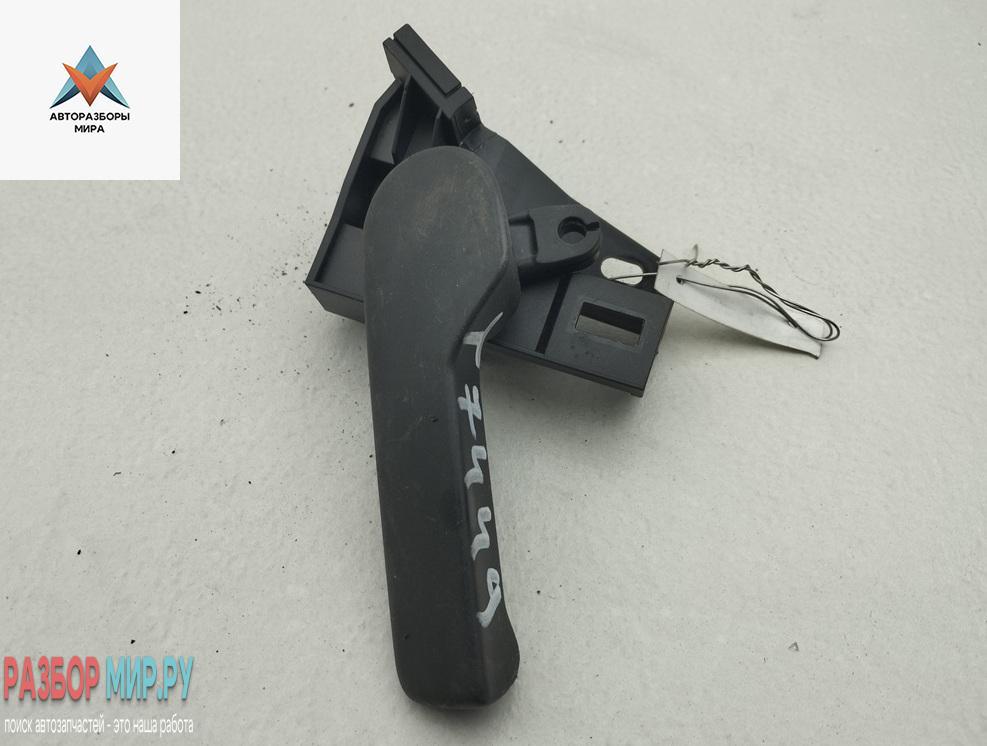 ручка открывания капота Volkswagen Passat B7 2013, 2.0 л., дизель, АКПП, серый, универсал, 1K1823633 - фото №1