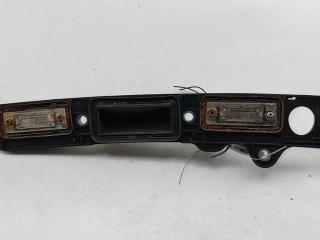 накладка подсветки номера Volkswagen Passat B6 2006, 1.6 л., бензин, АКПП, чёрный, универсал