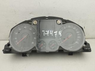 приборная панель Volkswagen Passat B6 2006, 2.0 л., бензин, МКПП, синий, универсал
