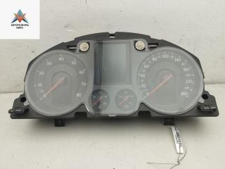 приборная панель Volkswagen Passat B6 2006, 1.6 л., бензин, АКПП, чёрный, универсал