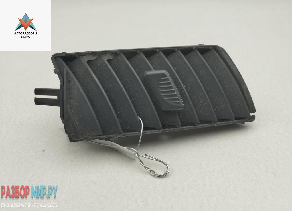 дефлектор обдува салона Opel Zafira 2 поколение (B) 2006, 1.9 л., дизель, МКПП, серый, минивэн, 13145264 - фото №1