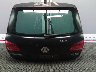 крышка багажника Volkswagen Touareg 2 поколение 2011, 3.0 л., V6 TDI, дизель, АКПП, внедорожник 5 дв.