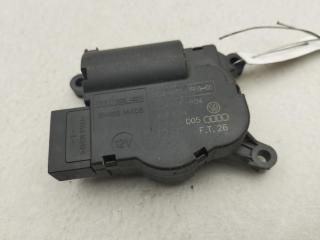 моторчик заслонки печки Volkswagen Touareg 1 поколение 2006, 3.0 л., дизель, АКПП, серый, внедорожник 5 дв., 52411483R04