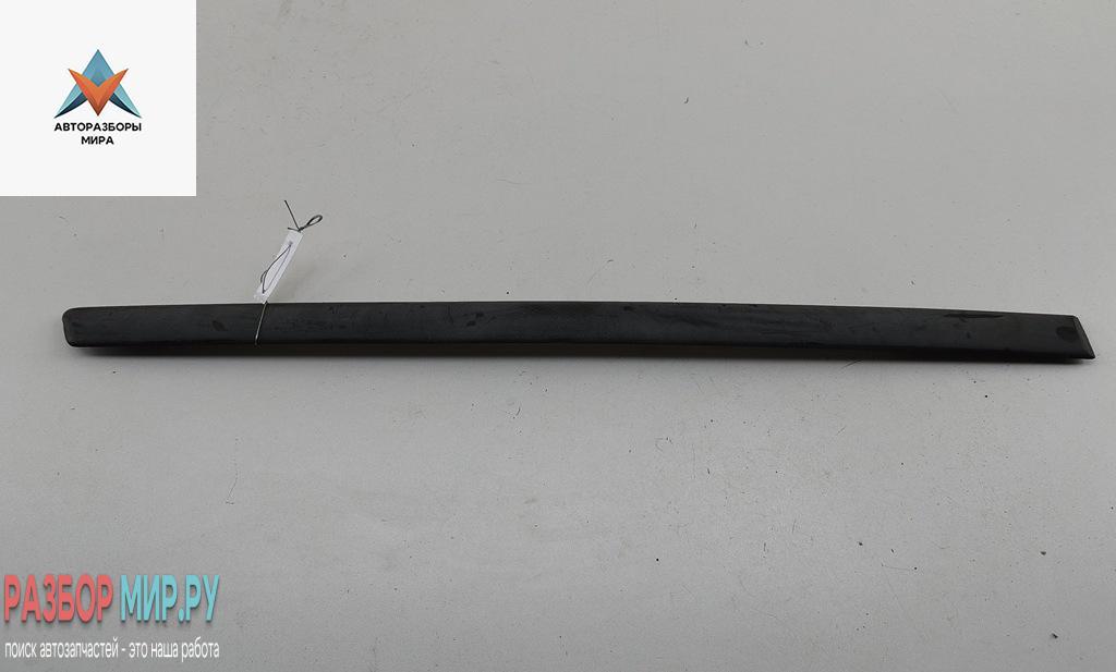 молдинг двери задней правой Volkswagen Golf 4 поколение 1999, 1.9 л., дизель, МКПП, синий, хетчбэк 5 дв., 1J4853754 - фото №1