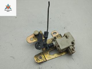 активатор замка багажника Volkswagen Bora 1 поколение 1999, 1.6 л., бензин, МКПП, чёрный, универсал, 1J9827423D