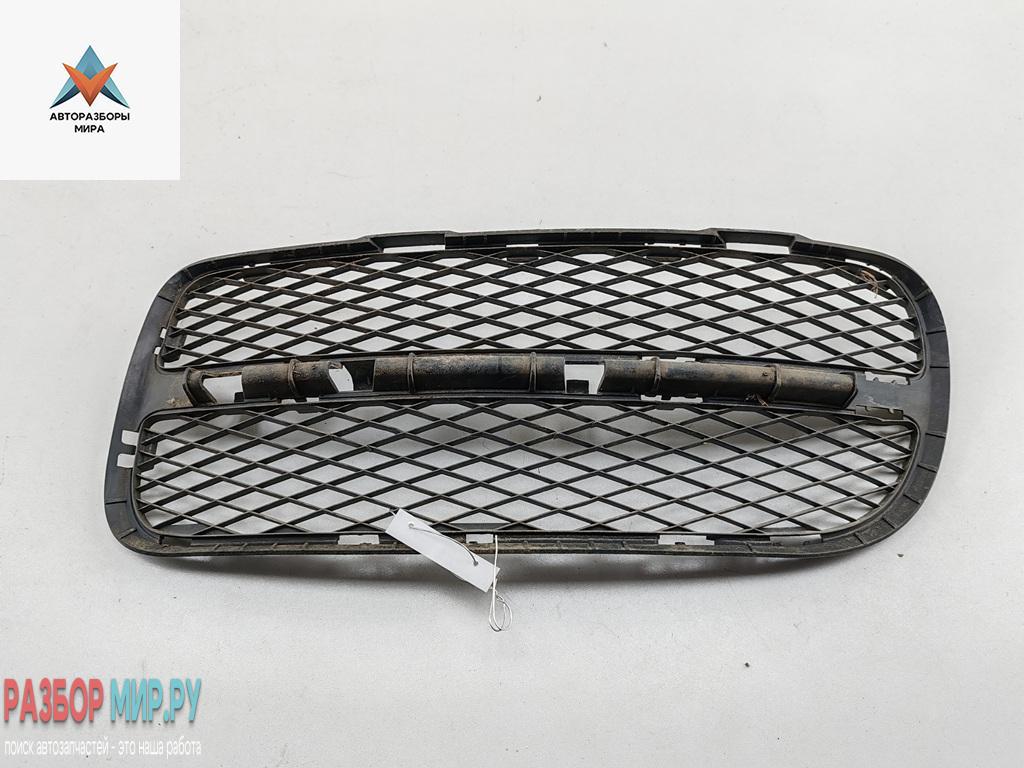 заглушка (решетка) в бампер Volkswagen Touareg 1 поколение 2006, 3.0 л., дизель, АКПП, серый, внедорожник 5 дв., 7L6853665A - фото №1