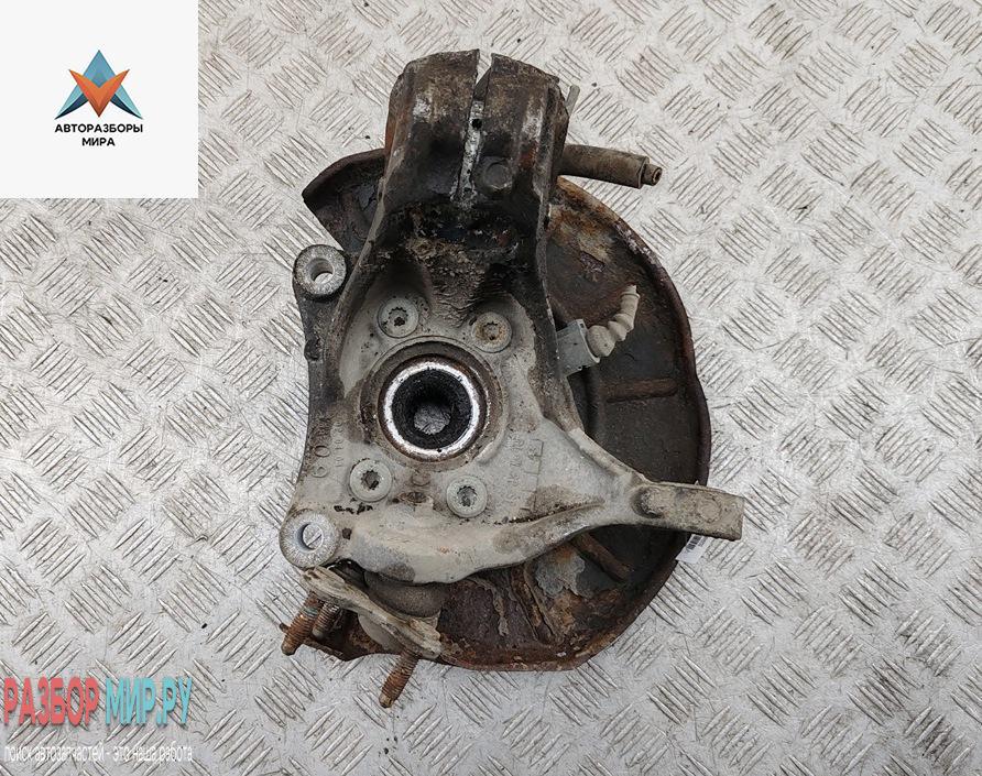 ступица передняя правая Volkswagen Passat B6 2006, 2.0 л., бензин, МКПП, серый, седан - фото №1