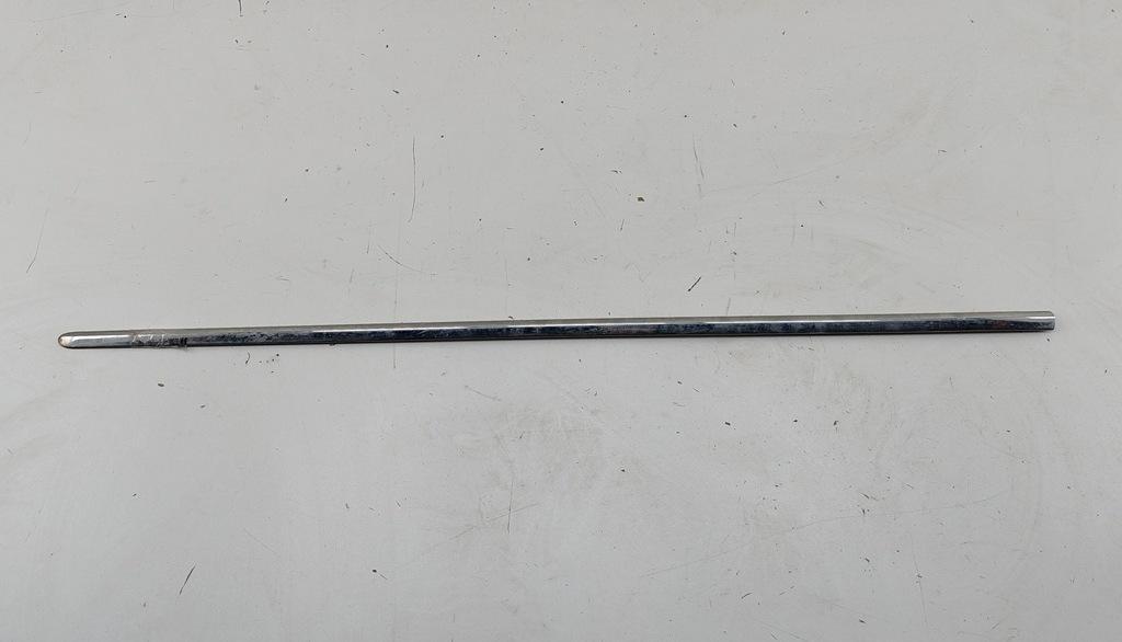 молдинг двери передней левой Volkswagen Passat B6 2005, 2.0 л., дизель, МКПП, серый, универсал, 3C0853515A