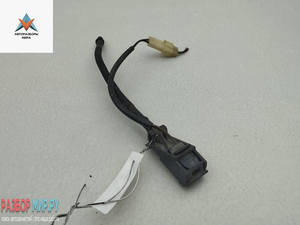 форсунка омывателя лобового стекла Volkswagen Touareg 1 поколение 2006, 3.0 л., дизель, АКПП, серый, внедорожник 5 дв., 6E0955986B - фото №1