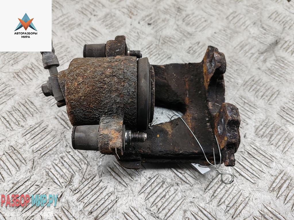 суппорт передний правый Volkswagen Golf 4 поколение 1999, 1.9 л., дизель, МКПП, синий, хетчбэк 5 дв. - фото №1