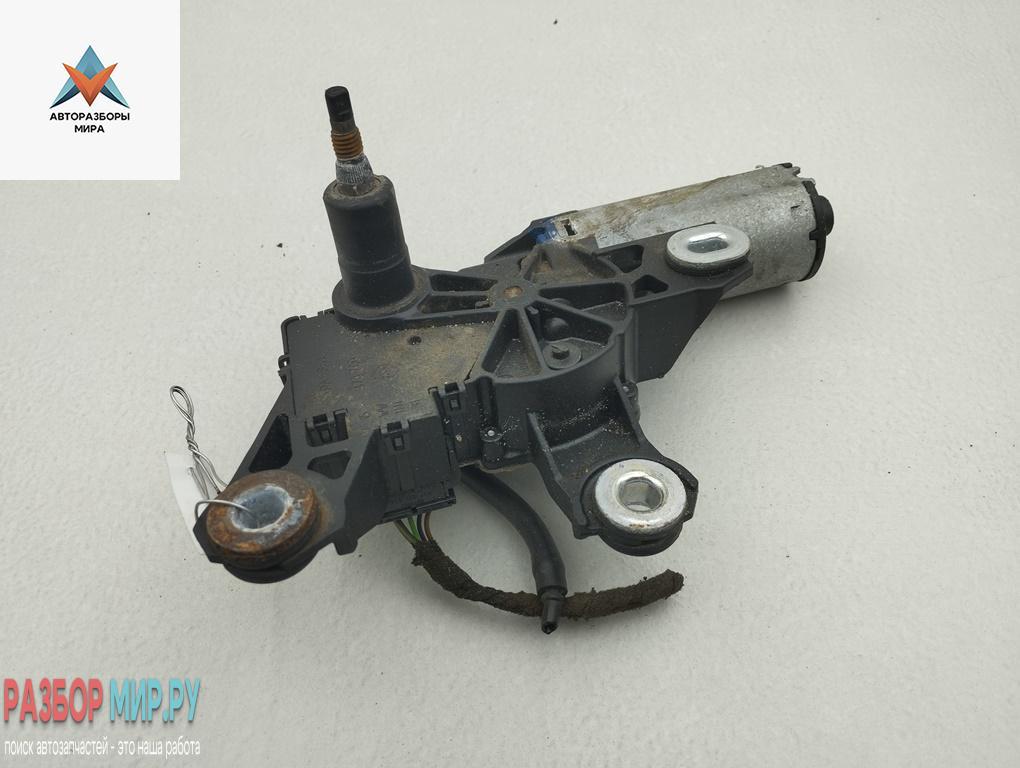 Двигатель стеклоочистителя заднего (моторчик дворников) Volkswagen Passat B5 1997, 1.6 л., бензин, МКПП, синий, универсал, 1J6955711G - фото №1