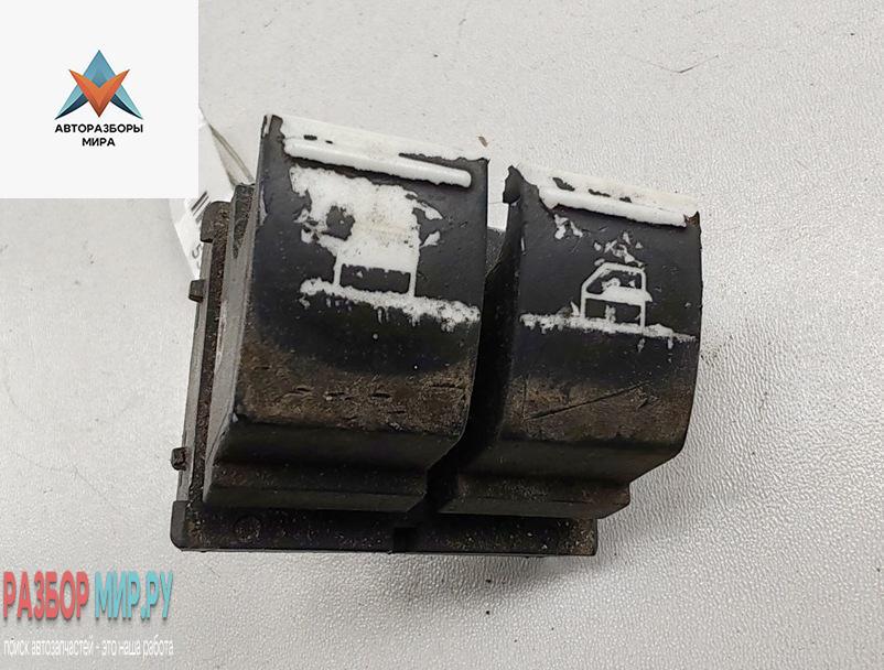 кнопка стеклоподъемника переднего левого Volkswagen Caddy 3 поколение 2006, 1.9 л., дизель, МКПП, красный, фургон, 1K3959857 - фото №1