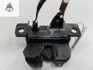 замок багажника Volkswagen Golf 4 поколение 2003, хетчбэк 3 дв., 1J6827505B
