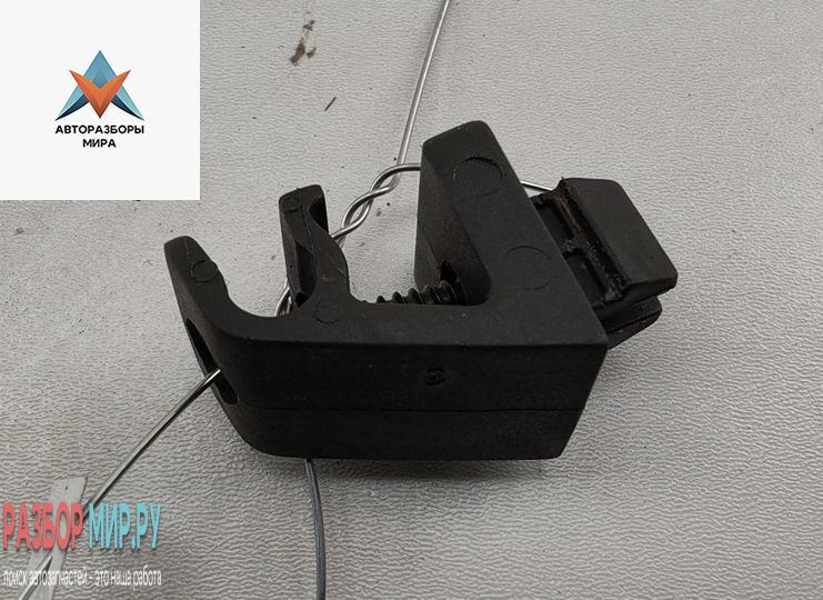 Крепление (крючок) солнцезащитного козырька IVECO Daily 4 поколение 2008, 2.3 л., дизель, АКПП, белый, микроавтобус - фото №1