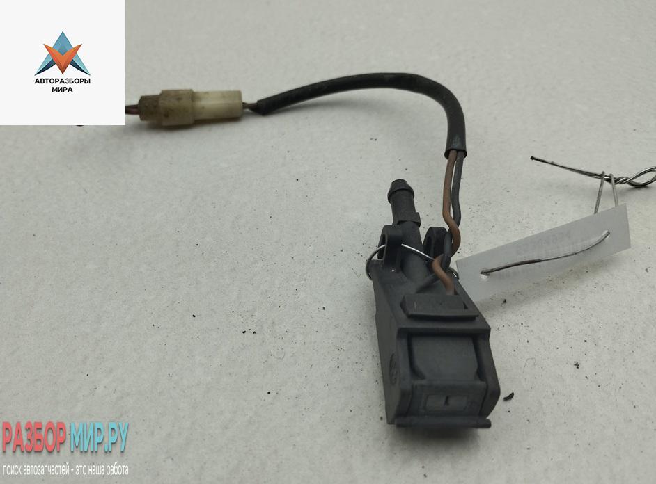 форсунка омывателя лобового стекла SEAT Cordoba 3 поколение 2004, 1.4 л., бензин, МКПП, синий, седан, 6E0955986 - фото №1