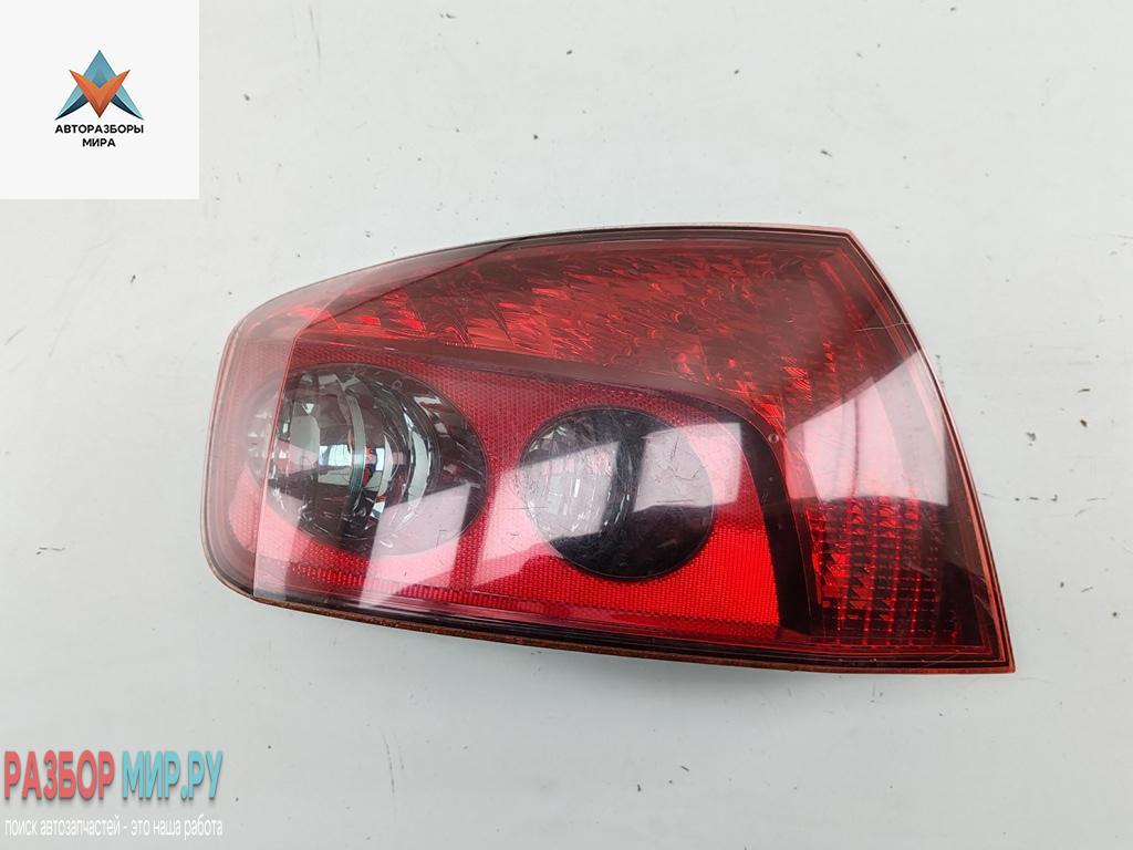 фонарь задний левый Peugeot 407 1 поколение 2004, 2.2 л., бензин, МКПП, синий, седан - фото №1