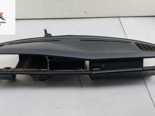 панель передняя салона (торпедо) Mercedes-Benz C-Класс W201 [рестайлинг] 1989, 2.0 л., бензин, МКПП, красный, седан