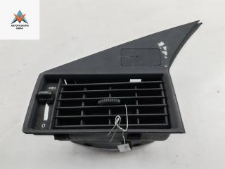 дефлектор обдува салона Mercedes-Benz C-Класс W201 [рестайлинг] 1989, 2.0 л., бензин, МКПП, красный, седан